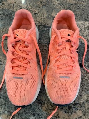 Reebok Women’s Coral/Pink Athletic Running Shoes